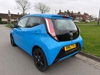 Used Toyota Aygo X-cite 69 HP (50 kW) 2016 Blue metallic Hatchback