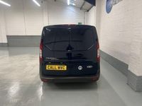 Usado Ford Transit Connect 113 HP (83 kW) 2015 Azul Monovolume