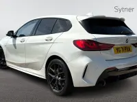 Usado BMW 118 M Sport 134 HP (98 kW) 2021 Branco Citadino