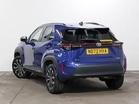 Used Toyota Yaris Hybrid Design 116 HP (85 kW) 2022 Blue Estate