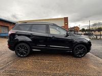 Usado Ford Kuga ST-Line 150 HP (110 kW) 2017 Preto SUV