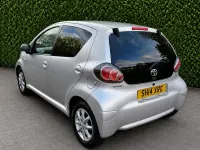 Usado Toyota Aygo 2014 Prateado Citadino