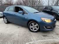 Used Vauxhall Astra SRi 165 HP (121 kW) 2015 Blue Hatchback