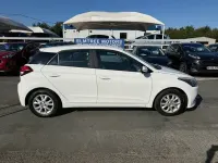Used Hyundai i20 SE 84 HP (61 kW) 2016 White Hatchback