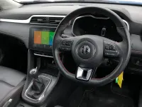 Usado MG ZS Exclusive 106 HP (77 kW) 2023 Azul SUV