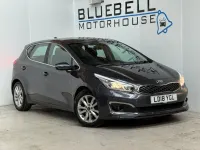 Używany Kia Ceed 2018 Srebrny Hatchback