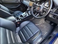 Used Porsche Macan 265 HP (194 kW) 2025 SUV