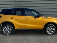 Second-hand Suzuki Vitara 129 CP (94 kW) 2025 Galben SUV