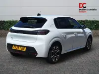Used Peugeot 208 Allure 100 HP (73 kW) 2025 White Hatchback