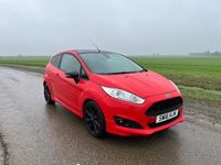 Used Ford Fiesta Zetec 2016 Red Hatchback