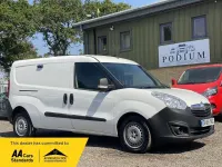 Used Vauxhall Combo 95 HP (69 kW) 2018 White MPV