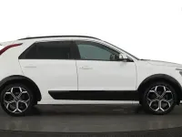 Used Kia Niro 2023 White SUV