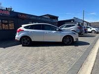 Used Ford Focus Zetec 115 HP (84 kW) 2015 Silver Hatchback