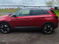 Gebraucht Vauxhall Grandland X Design Edition 130 PS (95 kW) 2019 Rot SUV