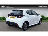 Used Toyota Yaris Hybrid 116 HP (85 kW) 2024 White Hatchback