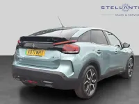 Usado Citroën e-C4 Shine 98 kW (134 CV) 2022 Azul Utilitario