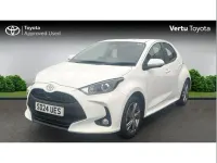 Used Toyota Yaris 113 HP (83 kW) 2024 White Hatchback