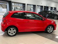 Used VW Polo Edition 60 HP (44 kW) 2017 Red Hatchback