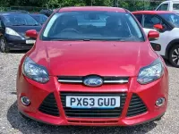 Used Ford Focus Zetec 125 HP (91 kW) 2013 Red Hatchback