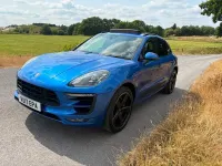 Used Porsche Macan 360 HP (264 kW) 2017 Sapphire blue metallic SUV