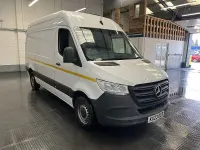 Used Mercedes Sprinter Progressive 148 HP (108 kW) 2023 White Van