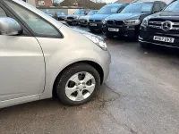Used Kia Venga 125 HP (91 kW) 2015 Silver Hatchback