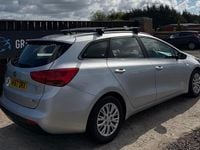 Używany Kia Ceed 134 KM (98 kW) 2017 Srebrny Hatchback