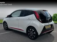 Gebraucht Toyota Aygo Trend 72 PS (52 kW) 2019 Weiß Kleinwagen