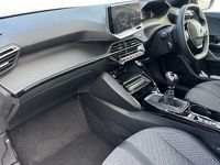 Used Peugeot 2008 Allure 131 HP (96 kW) 2024 White SUV