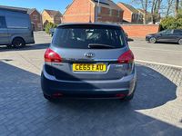 Used Kia Venga 123 HP (90 kW) 2015 Blue Hatchback