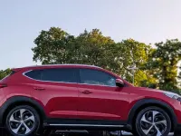 Used Hyundai Tucson Premium 185 HP (136 kW) 2015 Red SUV