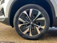 New Skoda Karoq SE L 116 HP (85 kW) 2025 Brilliant silver metallic SUV