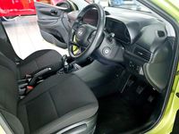 New Hyundai i20 Advanced 100 HP (73 kW) 2025 Green Hatchback