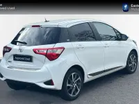 Usado Toyota Yaris 109 HP (80 kW) 2020 Branco Citadino