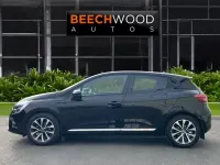 Begagnad Renault Clio V Iconic 100 HK (73 kW) 2020 Svart Halvkombi