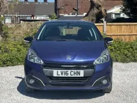Second-hand Peugeot 208 2016 Albastru Hatchback