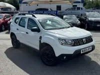 Used Dacia Duster Essentiel 100 HP (73 kW) 2019 White SUV