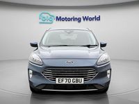 Usado Ford Kuga Titanium 120 HP (88 kW) 2021 Azul SUV