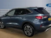 Usado Ford Kuga Titanium 150 CV (110 kW) 2023 Azul SUV