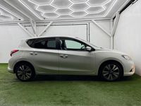 Used Nissan Pulsar Tekna 2014 White Hatchback