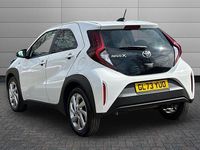 Used Toyota Aygo X PURE 72 HP (52 kW) 2024 White SUV