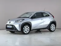 Used Toyota Aygo X PURE 72 HP (52 kW) 2023 Silver SUV