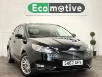 Usado Ford Focus Zetec 125 CV (91 kW) 2017 Negro Utilitario