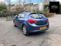 Used Vauxhall Astra Design Edition 2015 Blue Hatchback