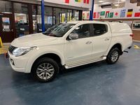 Used Mitsubishi L200 Top 178 HP (130 kW) 2019 White Pickup