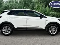 Used Vauxhall Grandland X Design Edition 131 HP (96 kW) 2023 White SUV