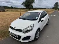Used Kia Rio 84 HP (61 kW) 2012 White Hatchback