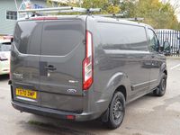 Usado Ford Transit Custom Trend 130 HP (95 kW) 2020 Cinzento Van