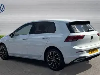 Used VW Golf VIII Edition 131 HP (96 kW) 2023 White Hatchback