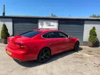 Used Volvo S90 R-Design 190 HP (139 kW) 2017 Red Sedan